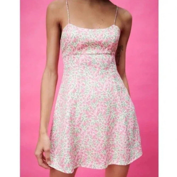 Zara Ditsy Floral Satin Effect Mini Dress Pink Green Size Medium - Picture 2 of 10